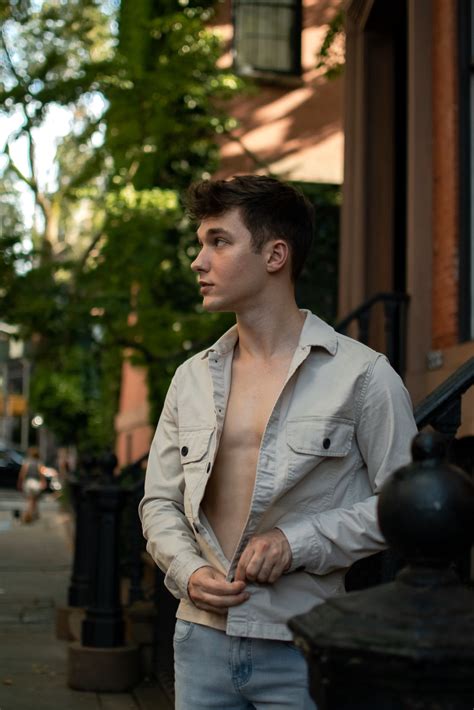 joshbigosh|Get to Know Rising Gay TikTok Stars Art Bezrukavenko, Chris .